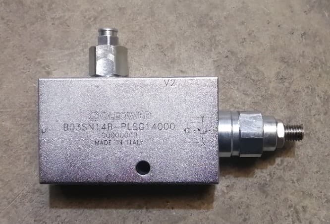 OPEN CENTER SINGLE COUNTERBALANCE VALVE