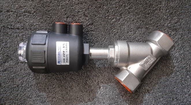 ANGLE PISTON VALVE