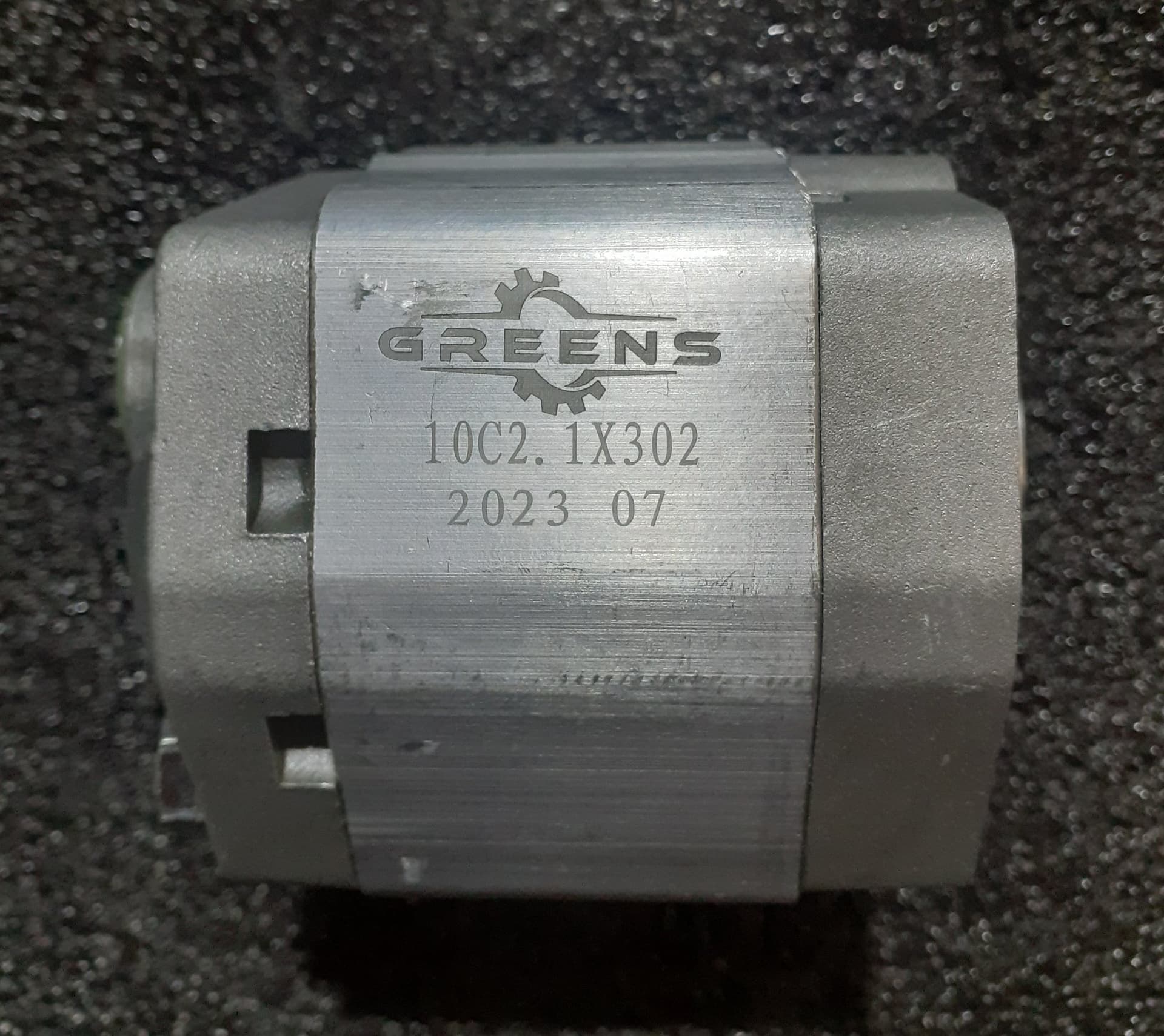 10C2,1X302 HYDRAULIC GEAR PUMP